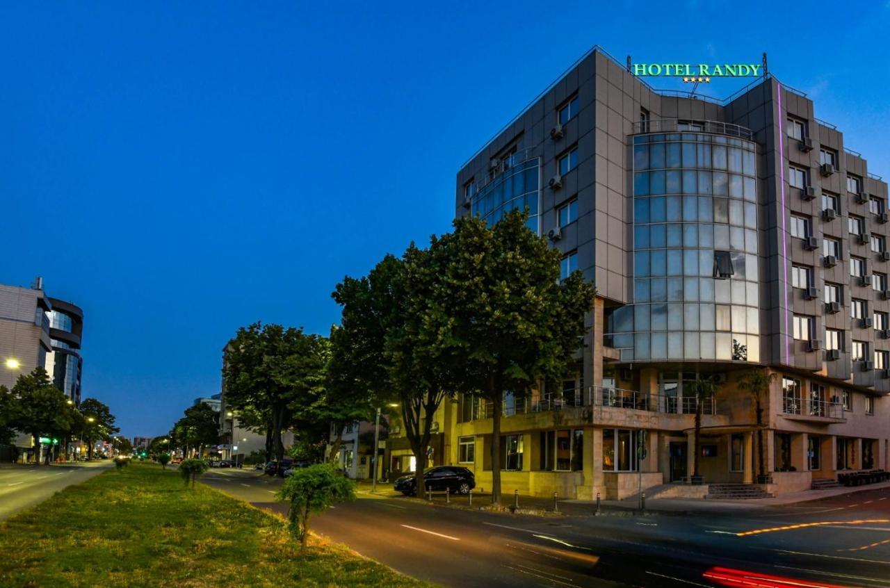 Hotel Randy Köstence Dış mekan fotoğraf
